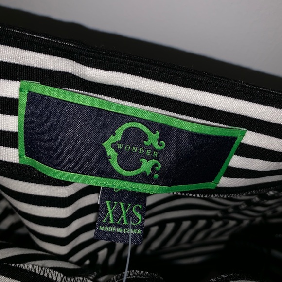 Striped peplum tank top - Picture 3 of 5